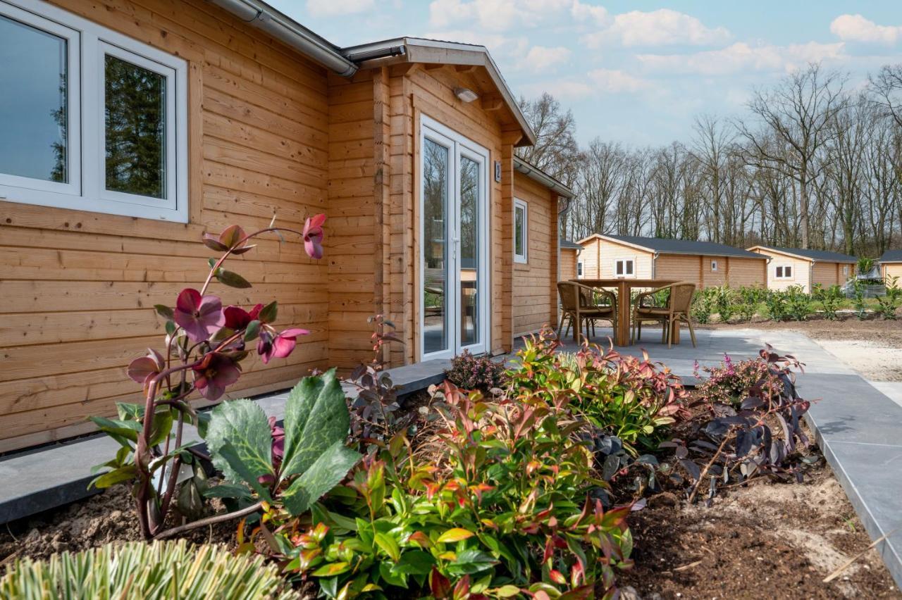 Recreatiepark Maas En Bos Hotell Wellerlooi Exteriör bild